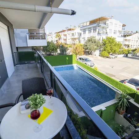 Stile Family Hotel apartamentowy 4*